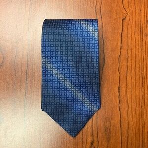 L’Homme Elegant Blue Patterned Tie